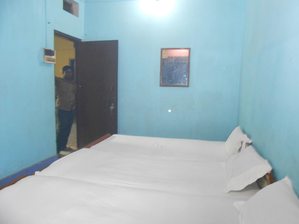 Hotel Sonmony Βαρανάσι Δωμάτιο φωτογραφία